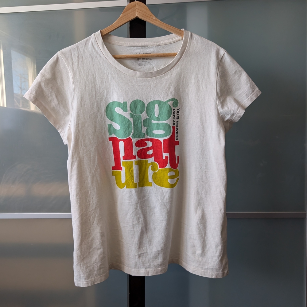 Signature By Levi's Strauss Cream Graphic Tee - XL